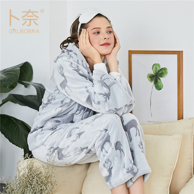 Bu Nai winter new hooded deer double law back printing cut flower two-piece pajamas ladies Korean casual home service