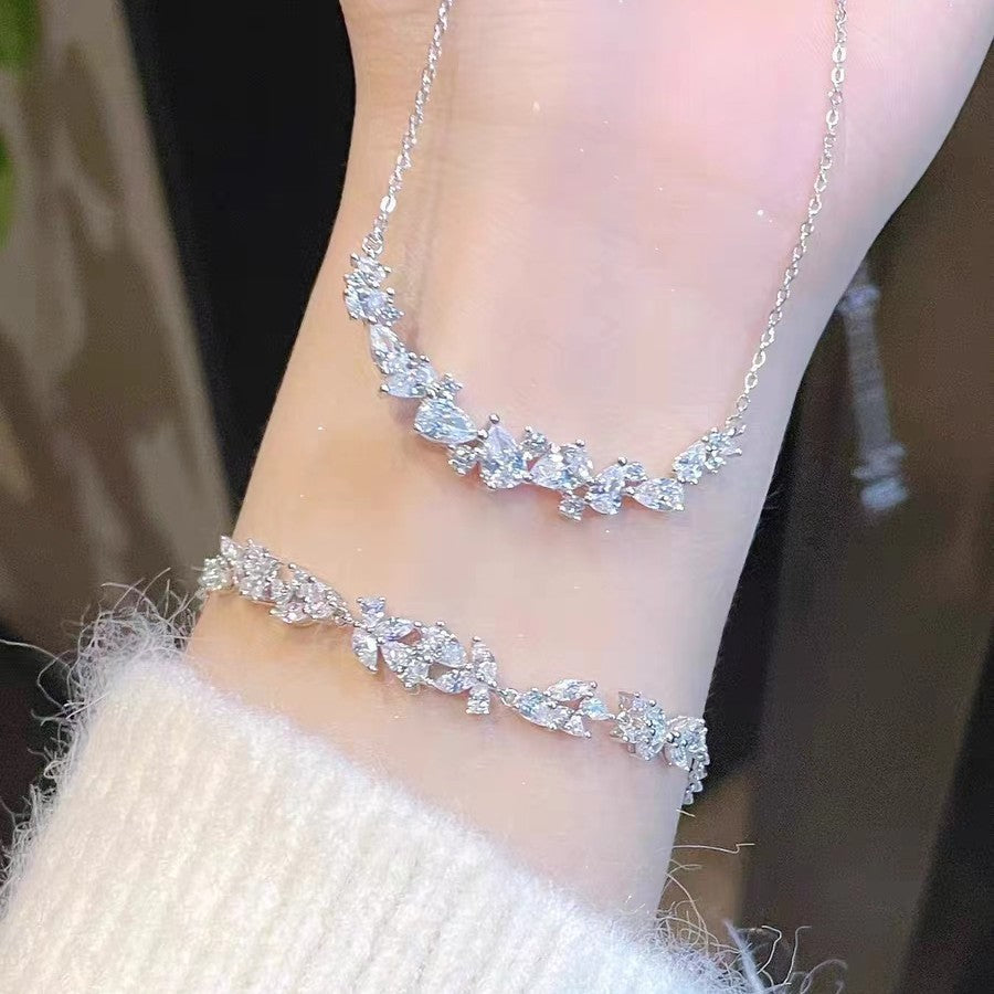 Heartfelt Wisteria Flower Diamond Bracelet Women's 2023 New Fashion Light Luxury Niche Temperament Exquisite 520 Gift for Girlfriend