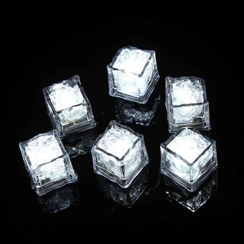 Luminous ice cube bar KTV luminous toy that lights up when exposed to water LED colorful ice cube induction flash ice cube lamp manufacturer