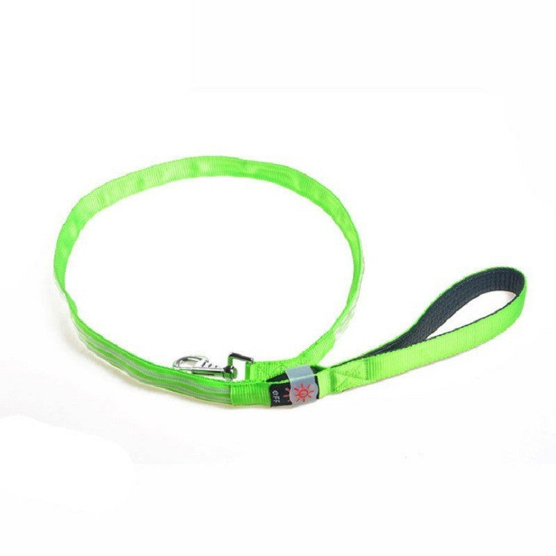 Amazon's popular LED dual fiber optic traction rope usb charging luminous traction belt pet quick release flash dog leash